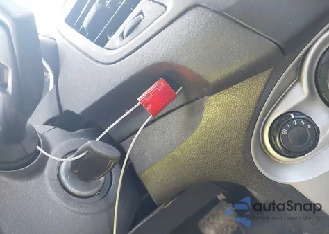 2014 Ford Fiesta Se из США, поврежденный, VIN 3FADP4BJXEM195013